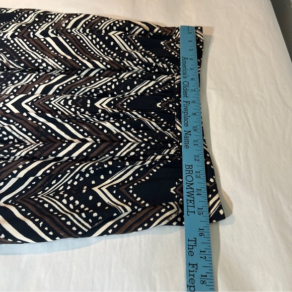 ZOZO Chevron Pattern Maxi Skirt Size Medium - Picture 10 of 10